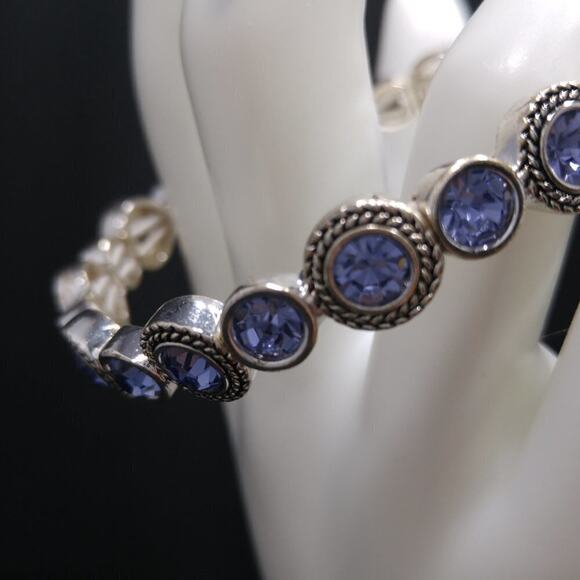 Blue Lavender Rhinestone Silver Tone Stretch Bracelet, 7 1/2 Inches - Picture 4 of 7